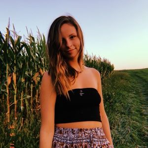 Meet your Posher, Abby